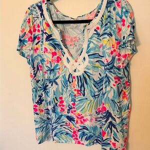 Lilly Pulitzer Light Blue Tropical V-Neck Tunic with Pink Accents